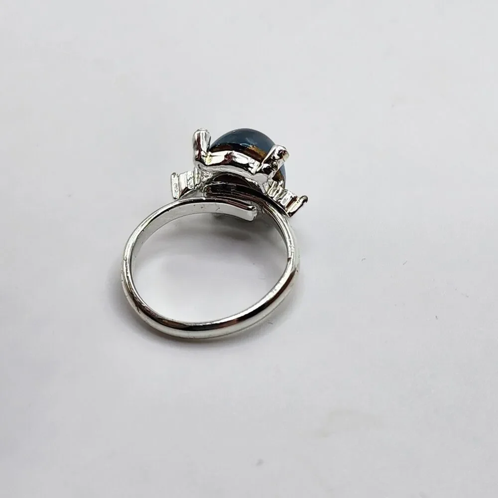 Vintage Adjustable Silvertone Faux Star Sapphire Blue Glass Gem Cabochon